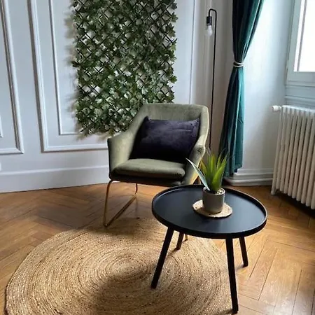 - 2 - Parking Voiture *