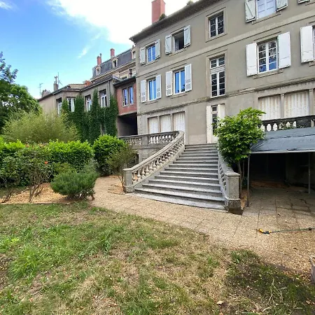 - 2 - Parking Voiture * Mazamet