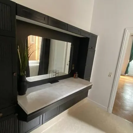 - 2 - Parking Voiture Appartement Mazamet