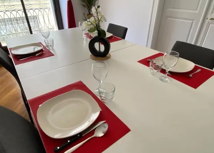 - 2 - Parking Voiture *